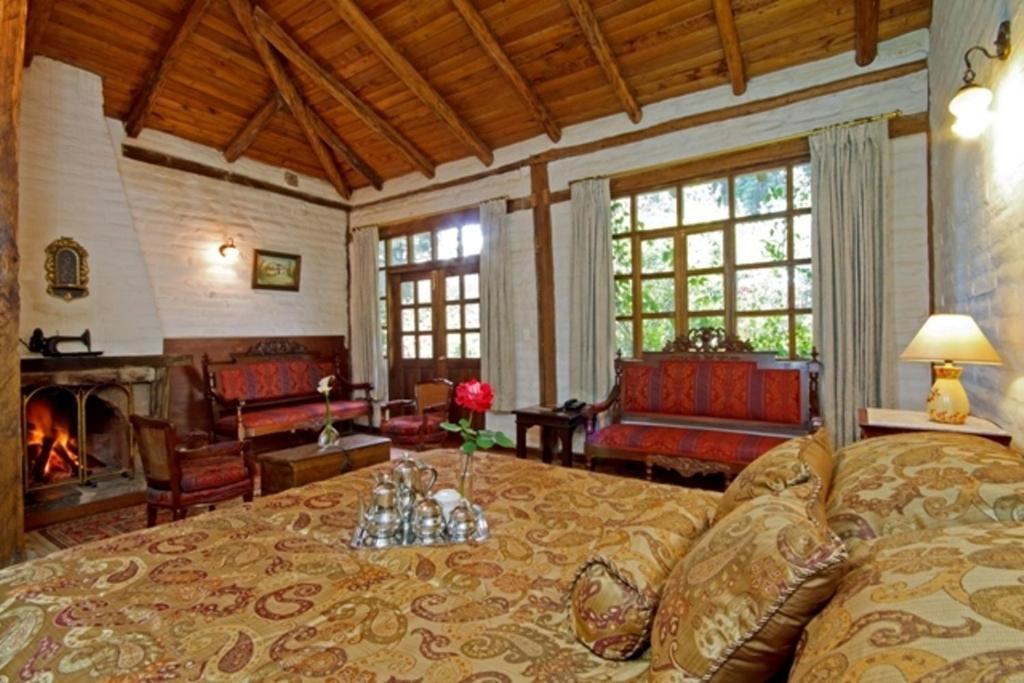 ホテル Hacienda La Carriona Sangolquí エクステリア 写真