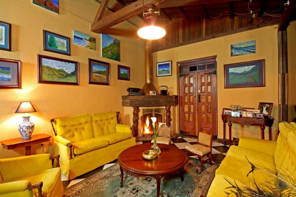 ホテル Hacienda La Carriona Sangolquí エクステリア 写真