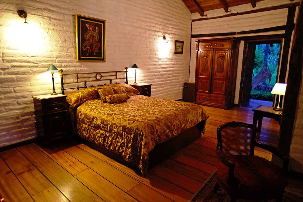 ホテル Hacienda La Carriona Sangolquí エクステリア 写真